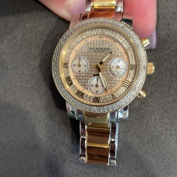 Akribos Watch - Picture 6 of 6